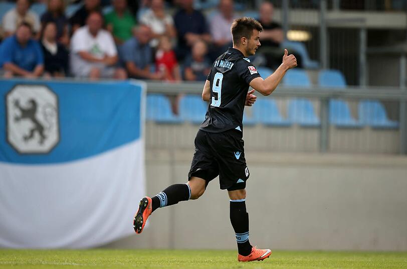 Die Bilder vom 9:0-Kantersieg der Löwen in Pöllau.
