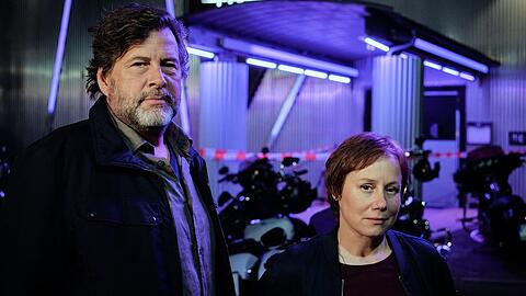 Friedemann Berg (Hans-Jochen Wagner) und Franziska Tobler (Eva L&ouml;bau) fokussieren sich nach privaten Problemen im "Tatort: Innere Angelegenheiten" wieder auf die Ermittlungsarbeit.