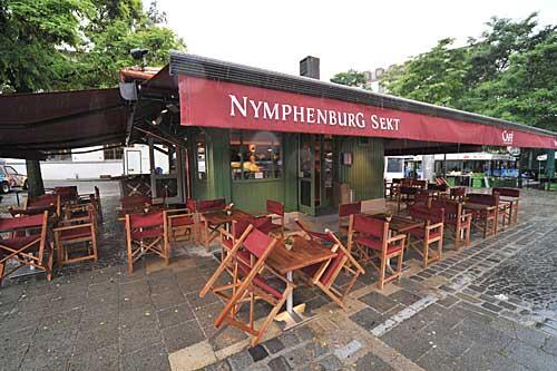 Nachher: So offen und frisch präsentiert sich das Traditionscafé nach dem Umbau.