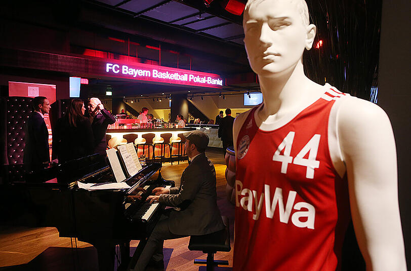 Einstimmung auf das großes Basketball-Pokal-Wochenende in München: Das Bankett in der Säbener Lounge der Allianz Arena.