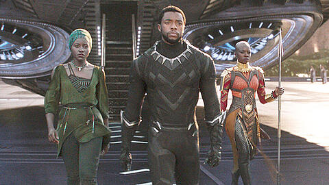 "Black Panther": T'Challa (Chadwick Boseman), König von Wakanda, muss seinen Thron verteidigen