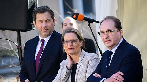 Das Bundeskabinett hat den Aktionsplan beschlossen - genaue gesetzliche Regelungen sollen folgen.