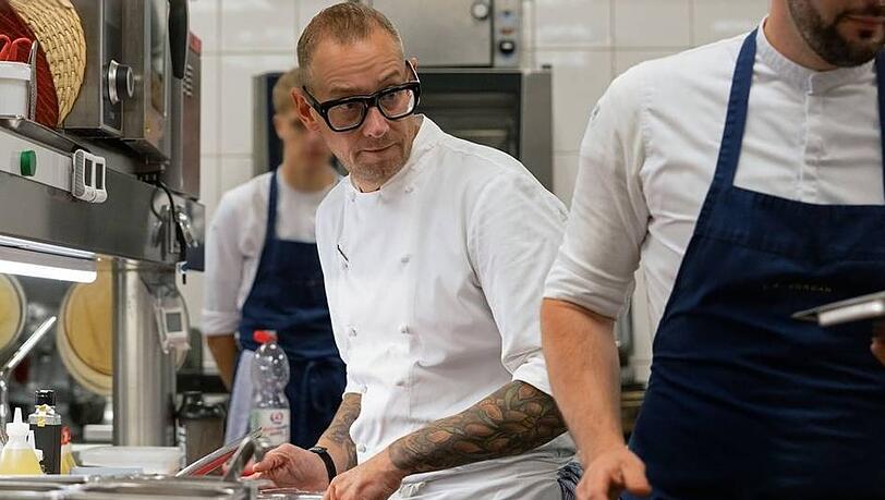 Daniel Schimkowitsch im Restaurant "L.A. Jordan" im Einsatz. Daniel Schimkowitsch im Restaurant "L.A. Jordan" im Einsatz.