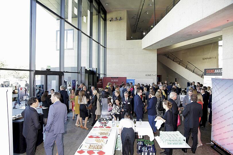 Bilder vom SignsAward 2016 in der Hochschule für Fernsehen und Film