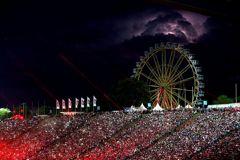 Andreas Gablier versetzt das Olympiastadion in Ekstase: Die atemberaubenden Bilder von AZ-Fotograf Sigi Müller