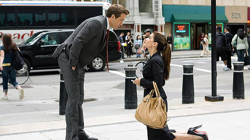"Selbst ist die Braut": Andrew Paxton (Ryan Reynolds) wundert sich über das Verhalten seiner Chefin Margaret Tate (Sandra Bullock)