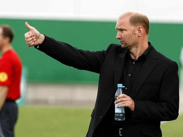 Gibt jetzt bei Hansa Rostock die Anweisungen: Dieter Eilts.