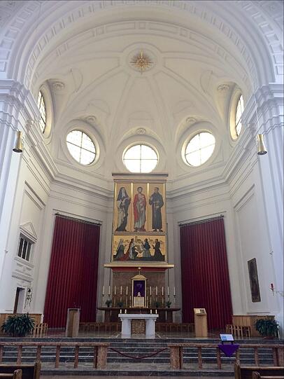 Die Schwabinger Josephskirche mit Gemälden des Künstlers F. X. W. Braunmiller.