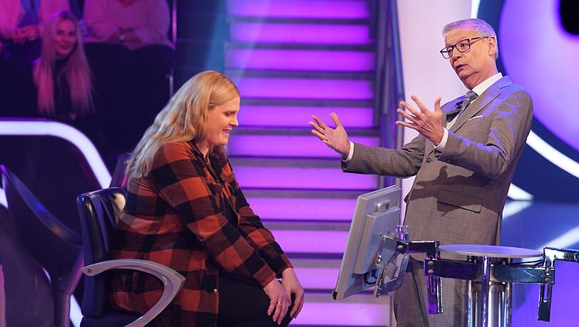 Als Alexandra Kemper auf Günther Jauchs Ratestuhl sitzt, knallt es im Studio.