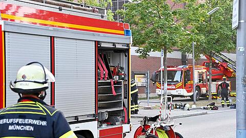 Am Samstag geriet ein Dachbereich der Kirche St. Helena in Untergiesing-Harlaching in Brand.