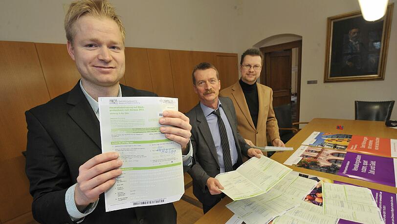 Sie schicken rund 400 Zähler in Nürnberger Haushalte: die Statistik-Fachleute von Stadt und Freistaat. Sie schicken rund 400 Zähler in Nürnberger Haushalte: die Statistik-Fachleute von Stadt und Freistaat.