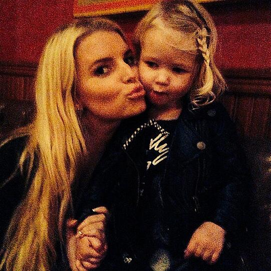 Jessica Simpson mit ihrer Tochter Maxwell
