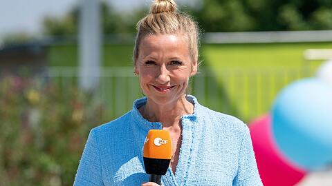Andrea Kiewel moderiert den "ZDF-Fernsehgarten".