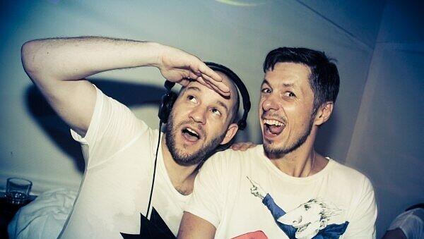 Treten beim Echelon auf:
Die Turntablerocker. Treten beim Echelon auf:
Die Turntablerocker.