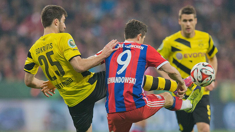 Vor zwei Jahren nahm der BVB Robert Lewandowski in die Zange. Dortmund gewann das Pokal-Halbfinale in München nach Elfmeterschießen.