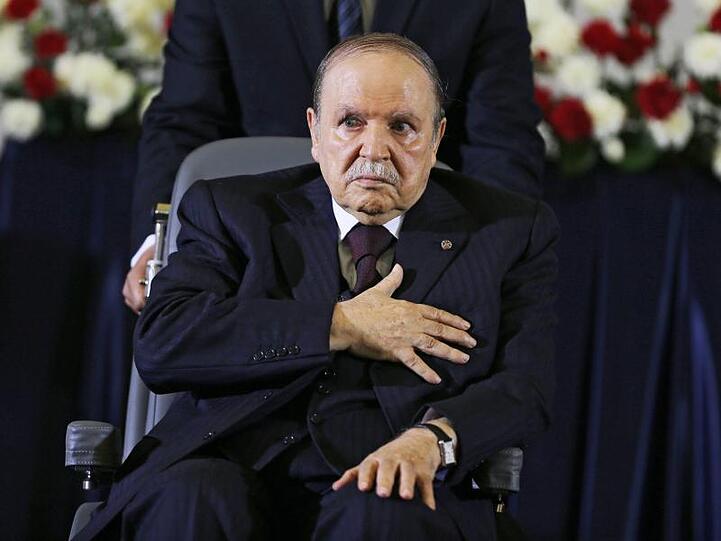 Führende Oppositionspolitiker kündigten einen Boykott der Wahl an, sollte Bouteflika erneut kandidieren.