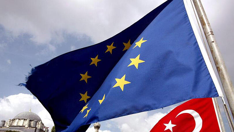 Die Türkei ist bereits seit 1999 Kandidat für den EU-Beitritt, seit 2005 wird darüber offiziell verhandelt. Die Türkei ist bereits seit 1999 Kandidat für den EU-Beitritt, seit 2005 wird darüber offiziell verhandelt.