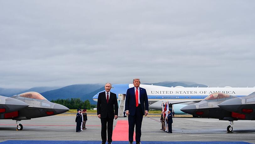 US-Präsident Donald Trump servierte seinem Gast aus Moskau eine imposante Kulisse. US-Präsident Donald Trump servierte seinem Gast aus Moskau eine imposante Kulisse.