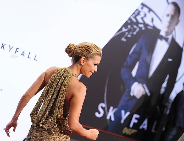 Moderatorin Sylvie van der Vaart erschien auch zu der Premiere im Theater am Potsdamer Platz.