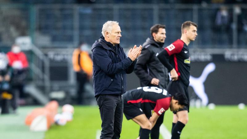 Freiburgs Trainer Christian Streich gewann zum ersten Mal in Mönchengladbach.