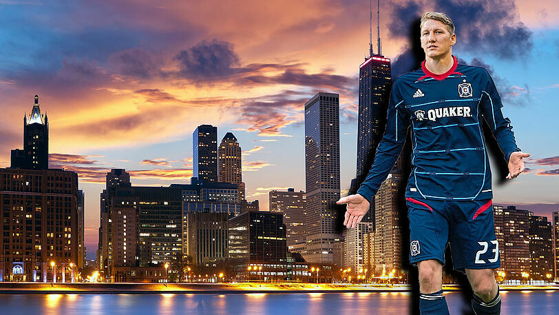 Basti, der Blaue! Aber keine Angst &ndash; die Vereinsfarben von Schweinsteigers neuem Klub Chicago Fire sind rot und weiß.