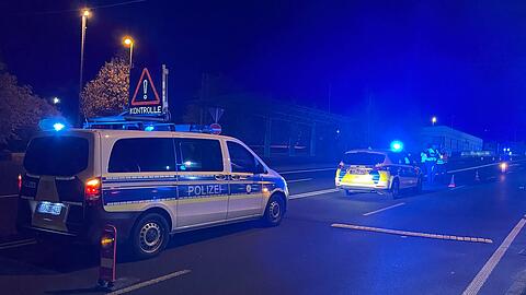 In Schirnding an der Grenze zu Tschechien gibt es seit Oktober 2023 station&auml;re Kontrollen. (Archivbild)