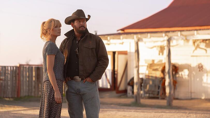 Kelly Reilly und Cole Hauser in "Dutton Ranch".
