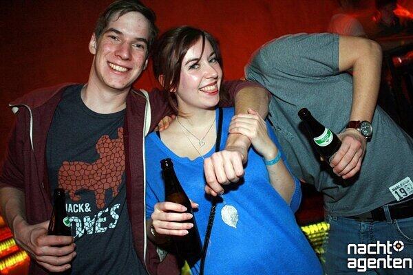 Im Neuraum wurde am Smastag schonmal kräftig für die kommenden Partytage geübt. Noch mehr Fotos unter:www.nachtagenten.de.