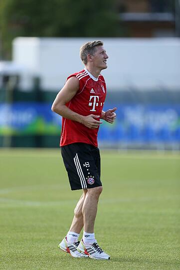 Nach seiner Fersen-OP Anfang Juni kann der Mittelfeld-Chef noch nicht mit der Mannschaft trainieren.