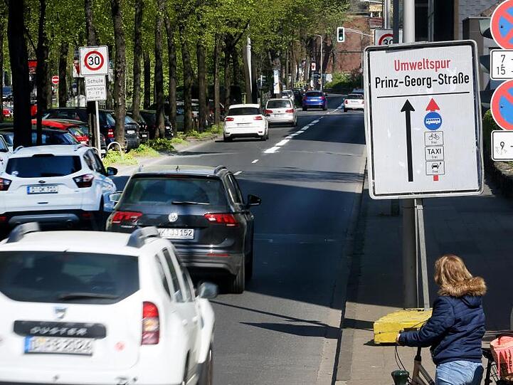 Großes Problem, kleine Schritte: Die "Umweltspur Prinz-Georg-Straße" in Düsseldorf.