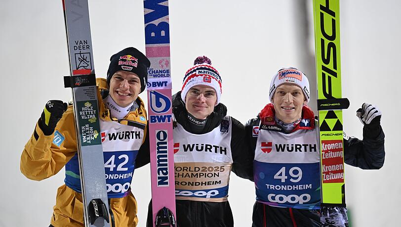 Das Siegerpodium mit (v.l.): Wellinger, Lindvik, Hörl