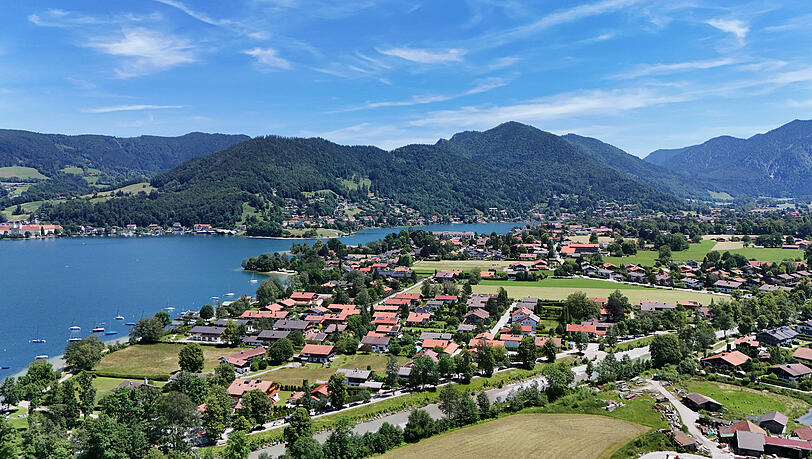 Immer wieder etwas Besonderes: Ein Sommertag am Tegernsee. Auch die Feiern drumherum zählen für viele Besucher dazu. Immer wieder etwas Besonderes: Ein Sommertag am Tegernsee. Auch die Feiern drumherum zählen für viele Besucher dazu.