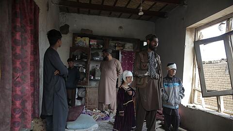 Schon in den letzten Tagen wurden H&auml;user in Kabul bei pakistanischen Luftangriffen besch&auml;digt. (Archivbild)