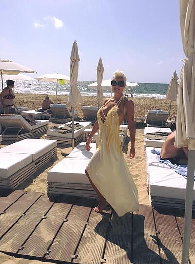 Sophia Wollersheim urlaubt auf Ibiza