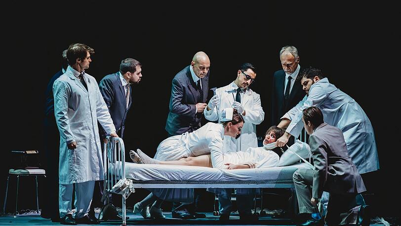 Lucia erlebt die Oper als Wahnvorstellung.