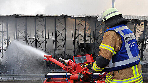 Die Feuerwehr war am Wochnende im Dauereinsatz. Die Feuerwehr war am Wochnende im Dauereinsatz.