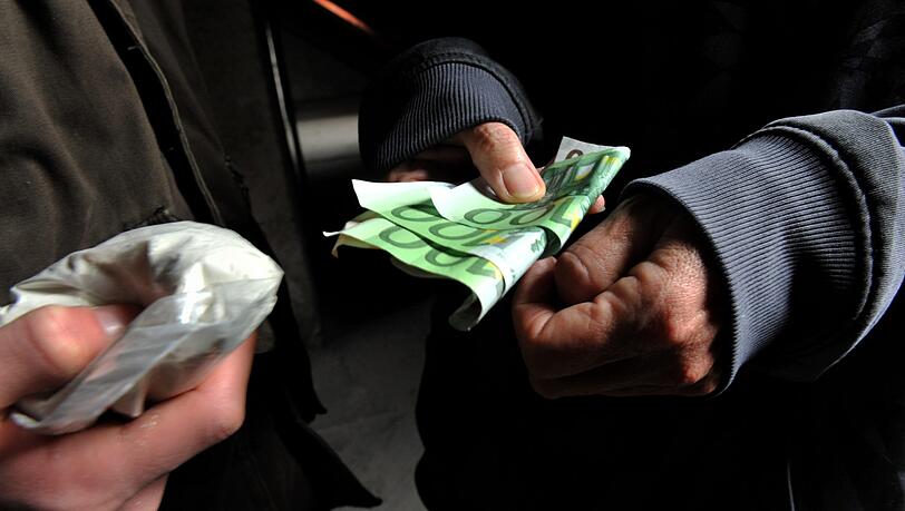 Kokain und Marihuana wurde bei den mutmaßlichen Dealern gefunden. (Symbolbild)