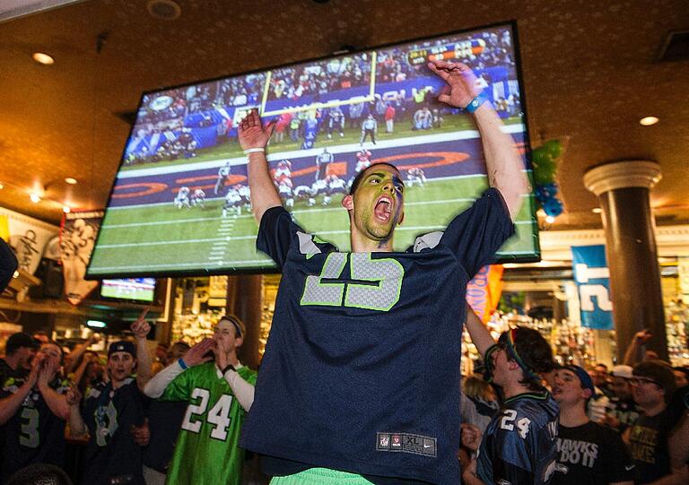 Die Fans der Seattle Seahwaks feierten ausgelassen den klaren Sieg ihrer Super-Bowl-Helden.