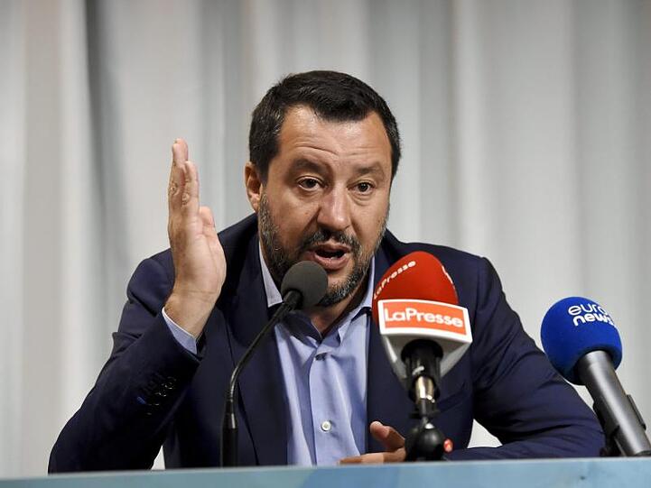 Matteo Salvini, Innenminister von Italien, spricht auf einer Pressekonferenz.