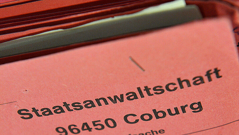 Zum Prozessauftakt hatte der 35-Jährige die Vorwürfe bestritten. Zum Prozessauftakt hatte der 35-Jährige die Vorwürfe bestritten.