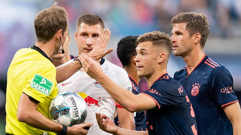 JOSHUA KIMMICH - NOTE 2: Wie in der Nationalelf auch in Leipzig als Sechser aufgeboten, bei Bayern zum dritten Mal hintereinander. An alter Wirkungsstätte sehr engagiert, mit Feuer dabei. Manchmal übereifrig und überhastet am eigenen Strafraum als er Süle in Schwierigkeiten brachte. In der Offensive setzte er seine Leute jedoch stark in Szene.