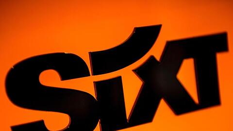Der Schriftzug des Mietwagenanbieters Sixt.
