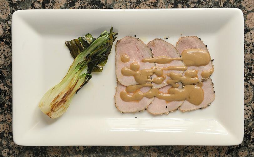 2. Gang: Vitello asiatico mit gebratenem Pak Choi