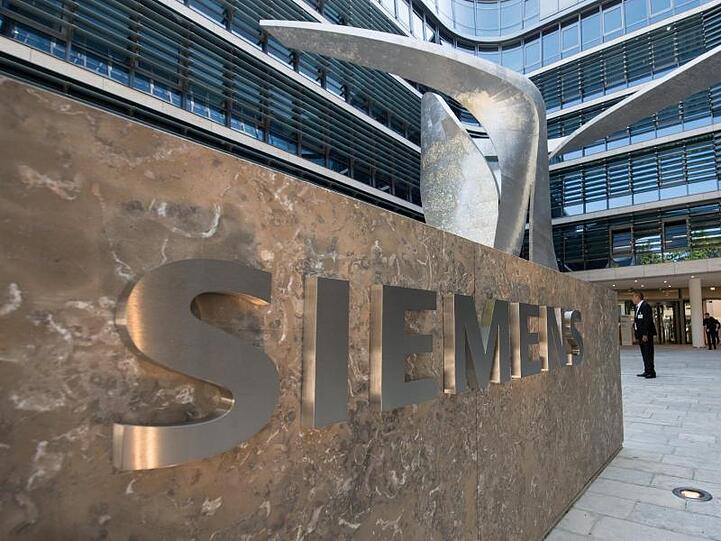 Blick in die Siemens-Konzernzentrale in München. Foto: Sven Hoppe/Archivbild