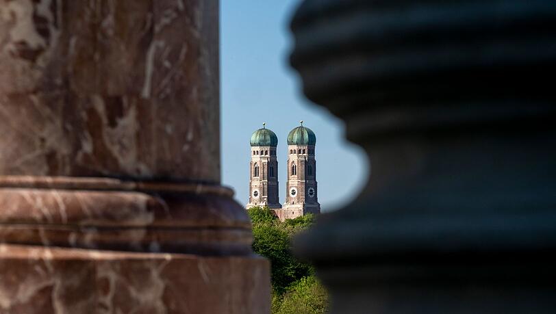 Sonnig wird es am Maifeiertag nicht nur in der Landeshauptstadt, sondern in ganz Bayern.