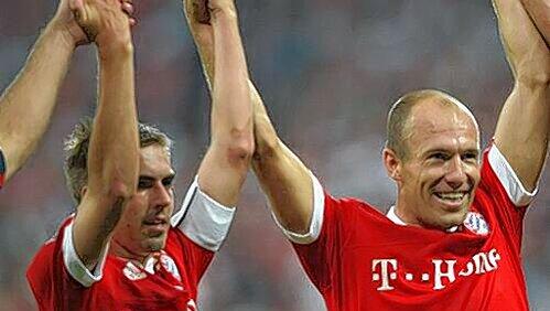 Arjen Robben (r.) und Philipp Lahm Arjen Robben (r.) und Philipp Lahm