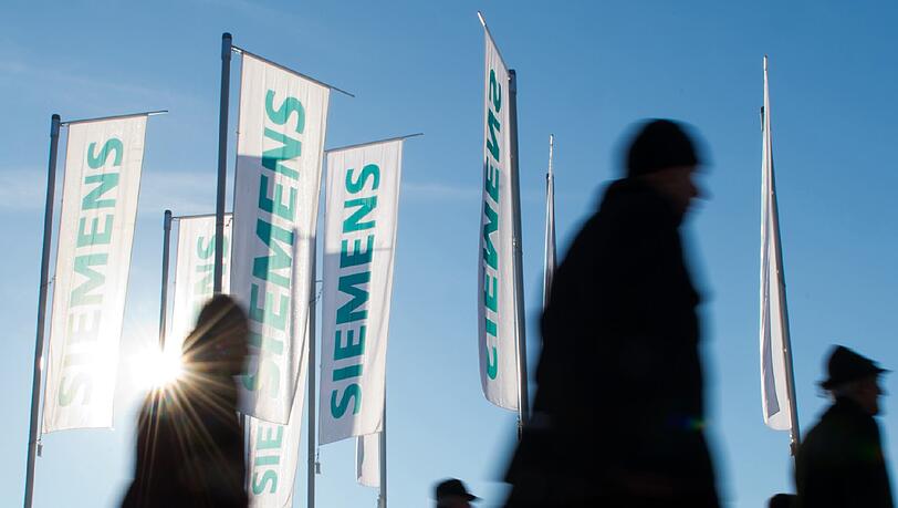 Siemens kämpft nach eigener Aussage im Stromerzeugungsgeschäft mit einem schwierigen Marktumfeld. Weitere Arbeitsplätze sollen deshalb gestrichen werden. Siemens kämpft nach eigener Aussage im Stromerzeugungsgeschäft mit einem schwierigen Marktumfeld. Weitere Arbeitsplätze sollen deshalb gestrichen werden.