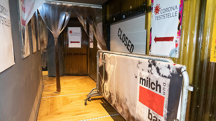 Feiern? Bis auf weiteres unmöglich. Aktuell befindet sich eine Corona-Teststation in der "Milchbar".