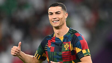 Portugals Cristiano Ronaldo beim Aufwärmen vor einem Spiel.