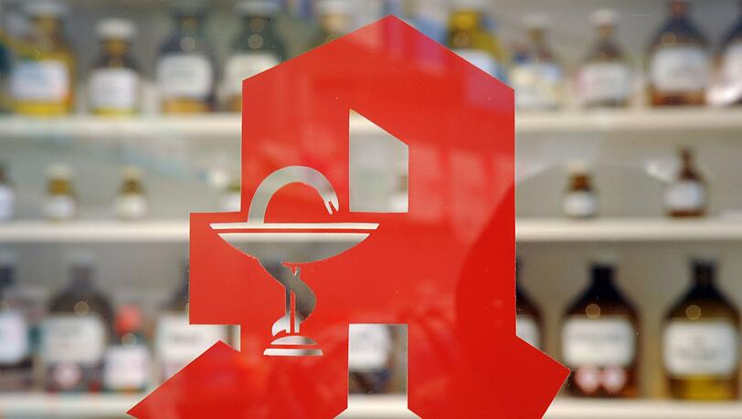 Darf dm apothekenpflichtige Medikamente online verkaufen. (Foto Illustration)